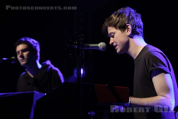 PERFUME GENIUS - 2010-10-26 - PARIS - Point Ephemere - 